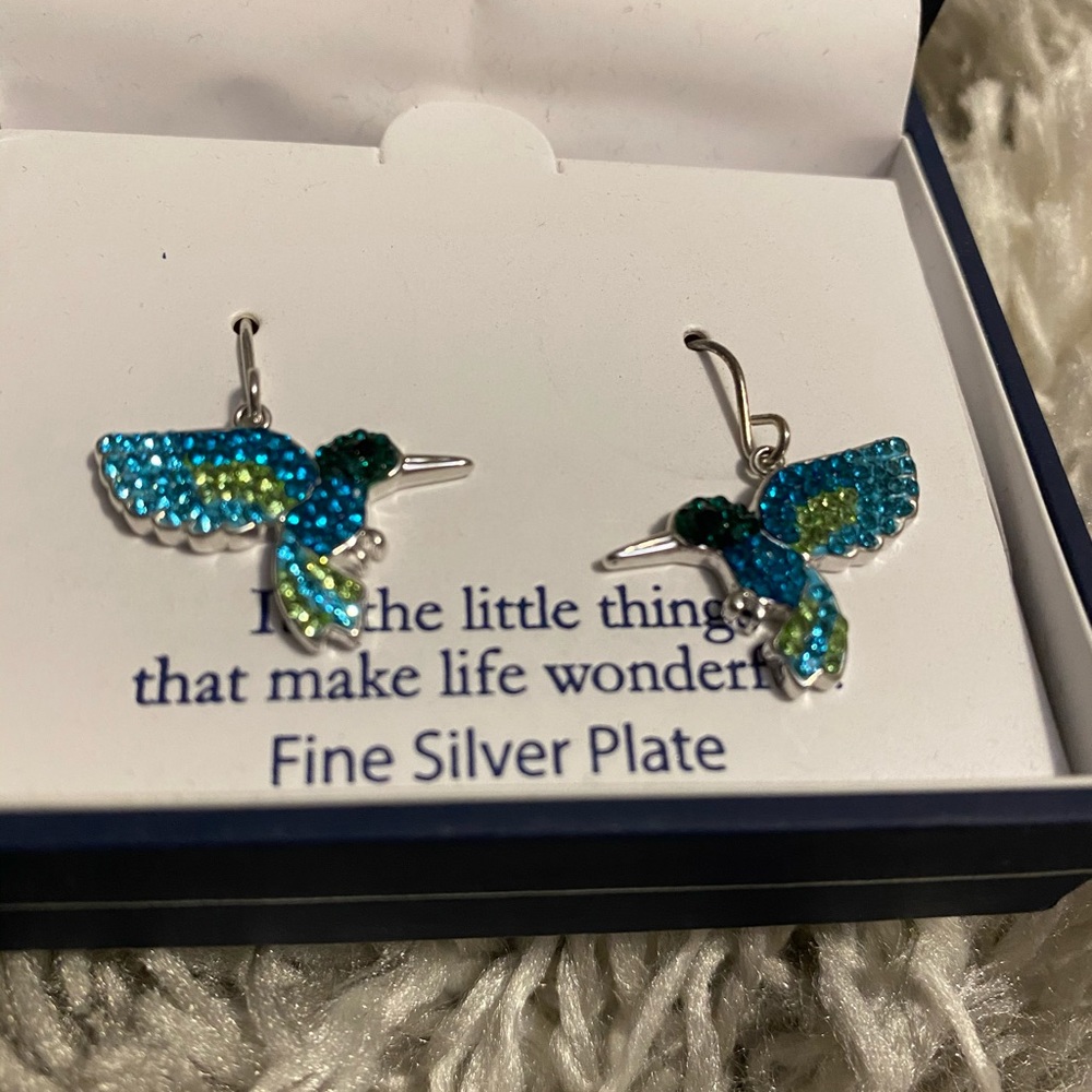 🦅 🐦 Hummingbird silver plated earrings nwt